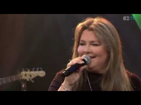 Patricia Caron 2016 Auprès de vous chanson Via country