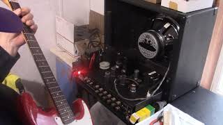 Video thumbnail for Tubes Tone Test JJ ECC83S VS GROOVE TUBES 12AX7 C in a Peavey XXX amp by VACUUM TUBES AND GUITARS