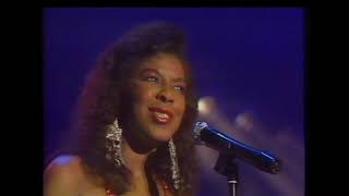 Natalie Cole - I Live For Your Love (Live) 1988