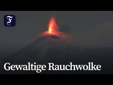 Guatemala: Volcán de Fuego spuckt Feuer und Asche