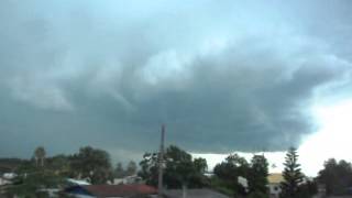 preview picture of video 'Muito vento e chuva chegando em Araranguá SC'