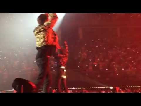 140914 [FANCAM] D.O. focus - at EXO The Lost Planet in Bangkok day2 -  Black Pearl