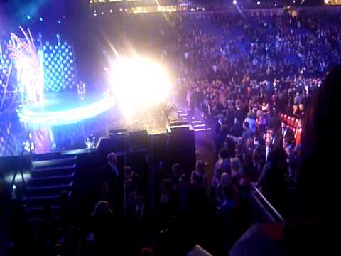 National Television Awards @ The O2 arena - January 20th, 2010 (talking and waving at celebs)