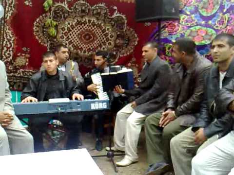 REMUS DE LA BACESTI pregateste-te mireasa