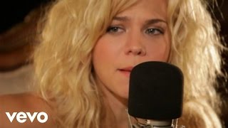 The Band Perry - Hip To My Heart (Live From Oceanway Studios, Nashville 2010)