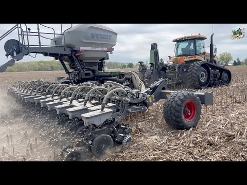 Planting No Till Soybeans with a Fendt Momentum Planter | Greenville Ohio