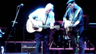 LOUDON WAINWRIGHT and RICHARD THOMPSON "Don't Let The Deal Go Down Blues" 2-19-11