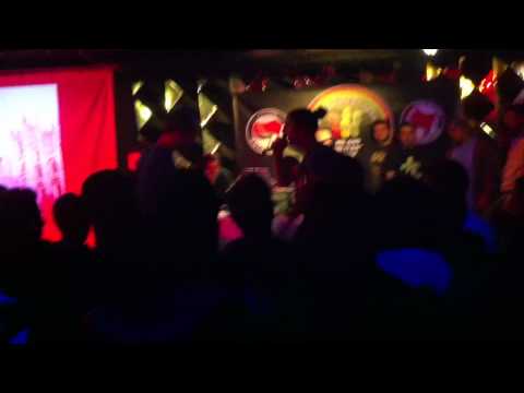 TECNICHE PERFETTE FINALISSIMA PT.2  TOFA VS FLAM BOY SEMIFINALE LOMBARDIA tema: Libri 19-11-2011