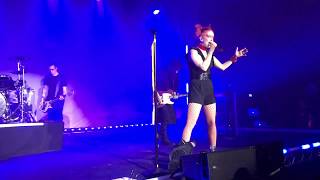 Garbage - 13 x Forever [Newcastle NI Institute] (2018) CLIP