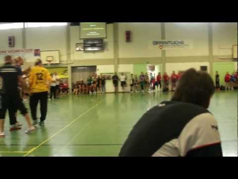 Rzuty karne w meczu półfinałowym Frankfurter HC - HSG bad Wildungen.MTS