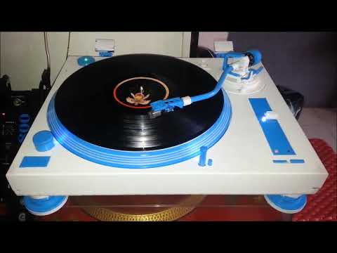 QUE !  ..........  OTRA PACHANGA  .........        LOS TROTAMUNDOS