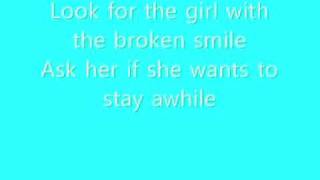 Maroon 5 - She will be loved - Lyrics - By Lauren Bloom.wmv