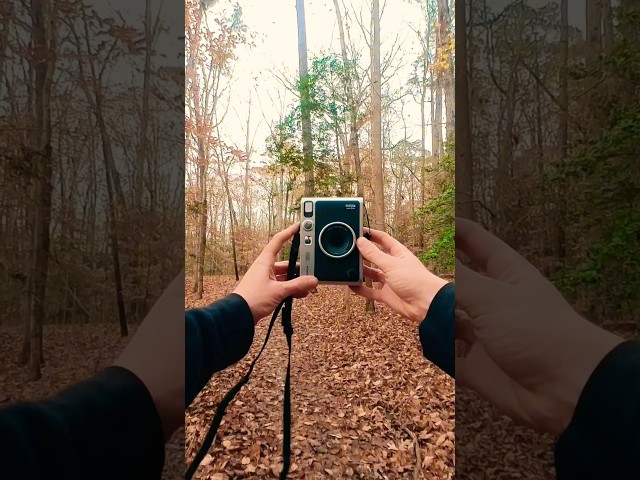 Vídeo relacionado con MUZIRI KINOKOO Fuji Mini EVO Funda Estuche para cámara Compatible con Fuji Instax Mini EVO Bolsa Protectora para cámara con Correa Ajustable para el Hombro (Negro)