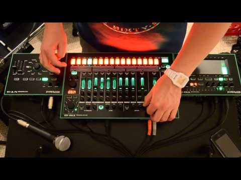 Roland Aira TR-8/TB-3/VT-3 Tech House Live Jam 