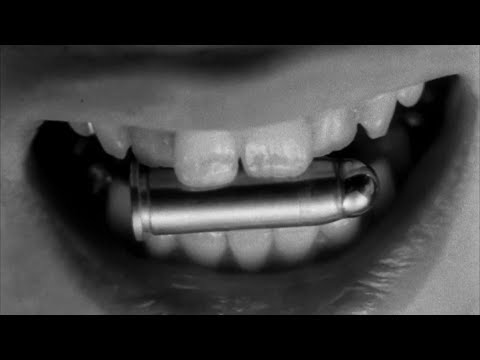 BULLET BALLET (1998) - extrait Arrivée dans le club