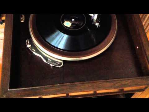 The Charleston Chasers (Directed by Red Nichols) - Wabash Blues