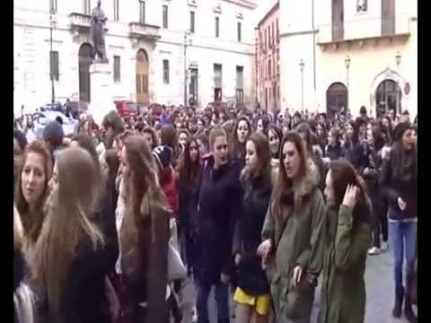 ONDA TG 3.02.2014 - LICEO ARTISTICO MAZARA DI SULMONA: RIAPERTURA