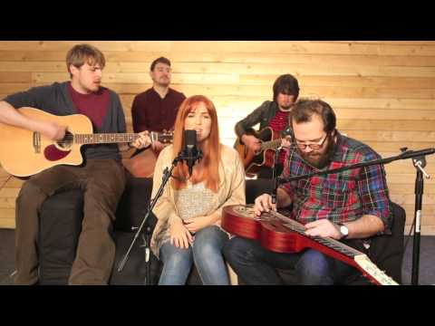 Laura Oakes - Don't Let It Hit Ya [Acoustic]