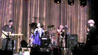 Carwash Killer - Fingerpuppets - High Def