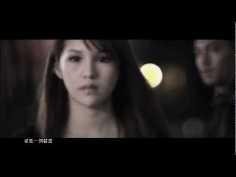 關楚耀 - 《我還是甚麼》MV