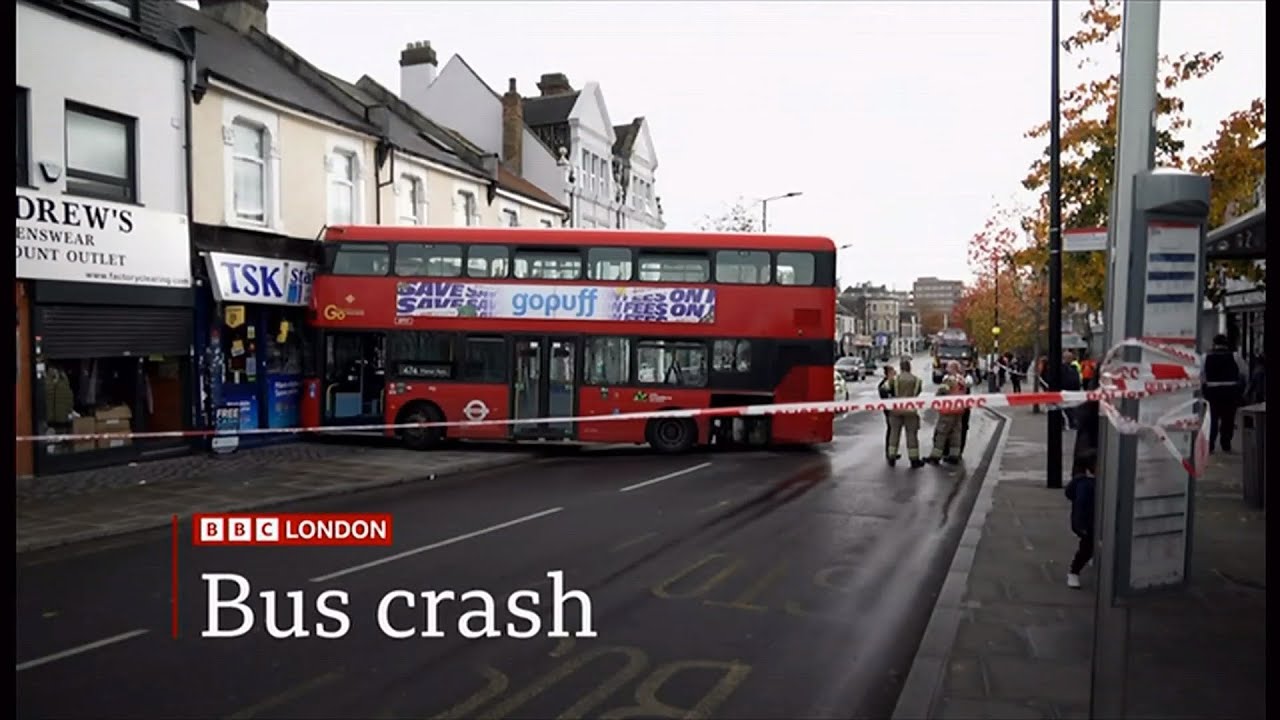 Double decker bus smashed into London shop injuring customer (UK) 6/Nov/2025
