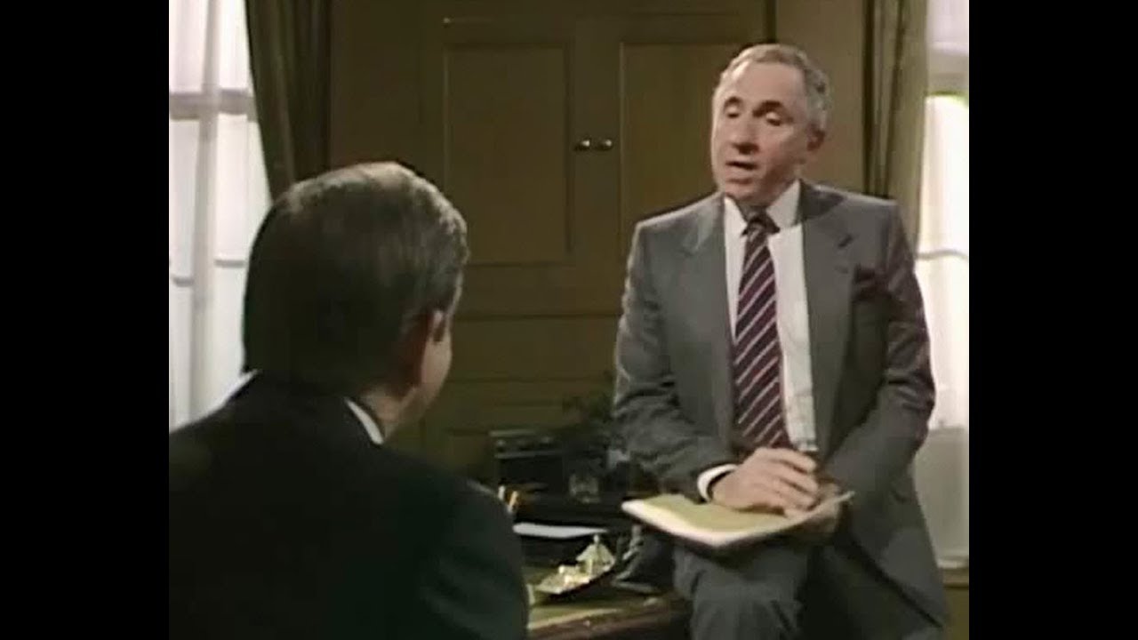Yes Prime Minister  -  Sir Humphrey shows poll rigging