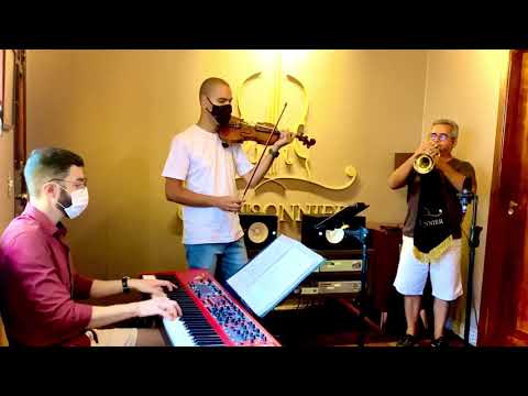 "Clarinada Rainha Elizabeth"-Solo trompete.