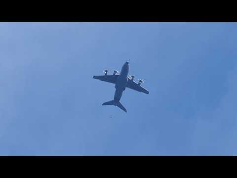 Airbus A400M Salto Paracaidista Exhibición 1er RPIMA Bayone, Aérienne des paras de L´Armée de láir.