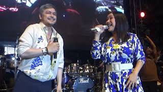 Download lagu THOMAS DJORGHI FEAT TITI DJ BERTEMU 5000 DETIK LIVE LIPPO MALL KEMANG 16-12-2025 mp3