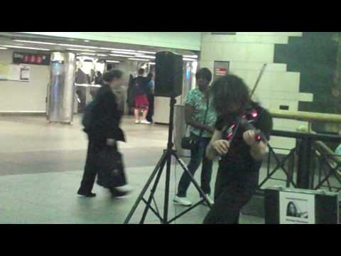 Penn Station Violin Shredder : 