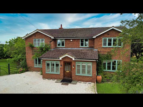 UK PROPERTY TOUR | EXCEPTIONAL FOUR-BEDROOM DETACHED HOME | MILTON KEYNES