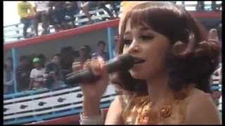 Download lagu NEW PALLAPA Live TEGAL Antara Senyum & Perang - Tasya & Gerry mp3 Download lagu NEW PALLAPA Live TEGAL Antara Senyum & Perang - Tasya & Gerry mp3