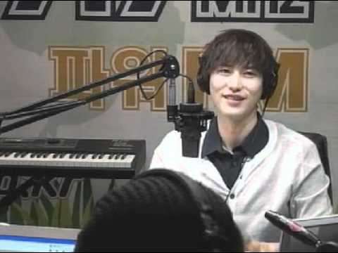 [RADIO] 101122 Kim Heechul Youngstreet Radio - DJ Kyuhyun [2/7]