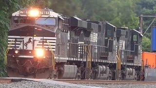 preview picture of video 'Norfolk Southern At Milepost #116'
