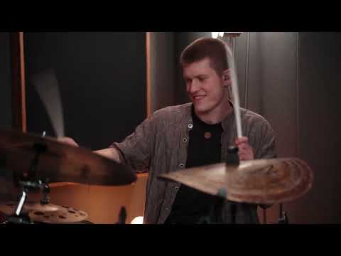 CALAIDO (fka Emanias Project) - CON AND ON // LIVE SESSION