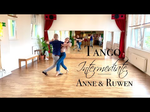 Tango intermediate - "Links Karree" in Swivels mit Wiegeschritt