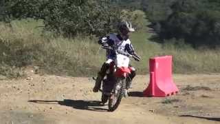 preview picture of video 'ECOLE DE MOTO CROSS SAINT PEE SUR NIVELLE'