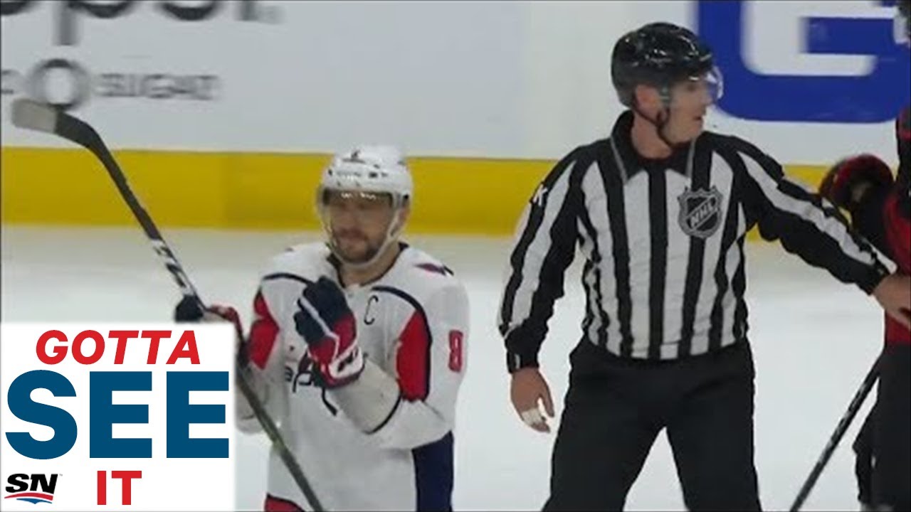 Vidéo: OVIE PÈTE une COCHE dans sa tête...