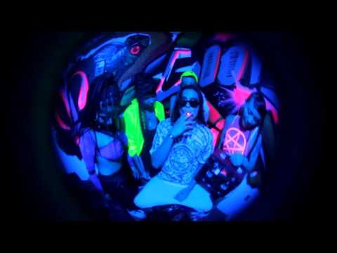 Adan Cruz - Una Peta En El Barrio ft Tomasa Del Real