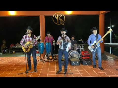 RELAMPAGUITOS EL CORRIDO EL 585