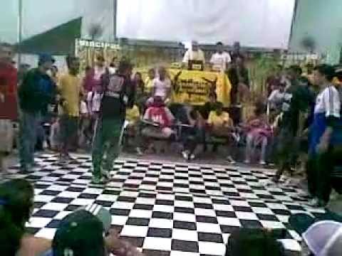 Mangue Boys Vs No Sense FreeStyle Crew - Batalha Em Coqueiral 2012
