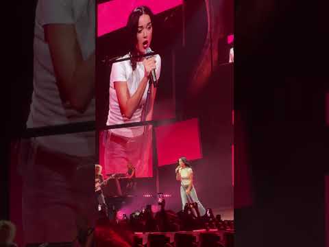 Katy Perry - bandaids (Live Barcelona November 9, 2025)
