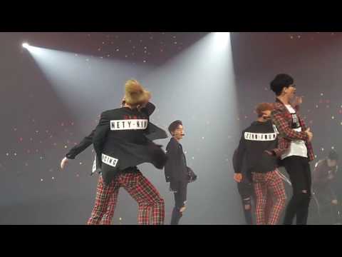 160911 Dancing King -EXO- 유재석 #EXOrDIUMinBKK #EXO