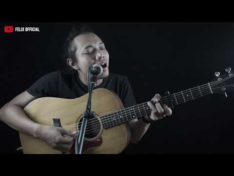 download lagu mp3 mp4 Chrisye Anugerah Terindah Yang Pernah Kumiliki, download lagu Chrisye Anugerah Terindah Yang Pernah Kumiliki gratis, unduh video klip Chrisye Anugerah Terindah Yang Pernah Kumiliki