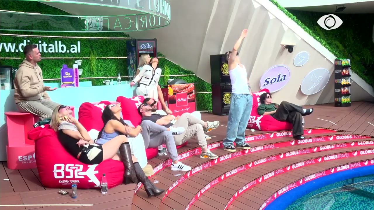 Surprizë nga ajri për Juelën