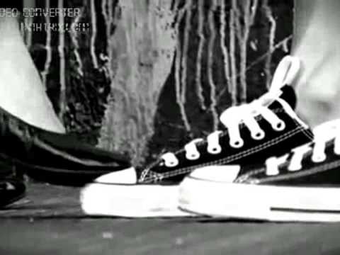 download lagu mp3 mp4 Dirty Converse Shoes, download lagu Dirty Converse Shoes gratis, unduh video klip Dirty Converse Shoes