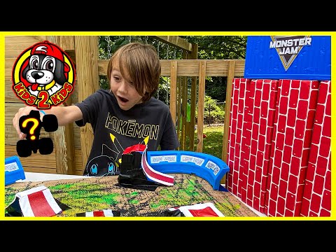 UNBOXING Monster Jam Toy Trucks Series 19 GIVEAWAY GAME!