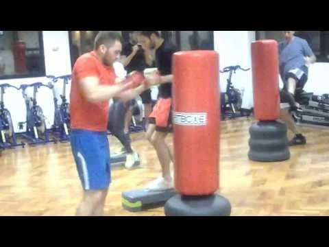 Lezione di Kick Boxe - Palestra "Let'z Jump" a Vimodrone