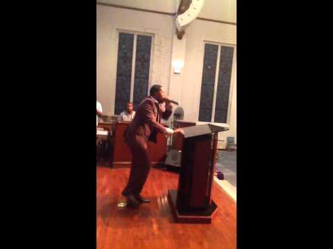 Pastor Shamond Scales Hoopin