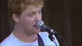 Queens of the Stone Age - &quot;Feel Good Hit of the Summer&quot; Ozzfest 2000